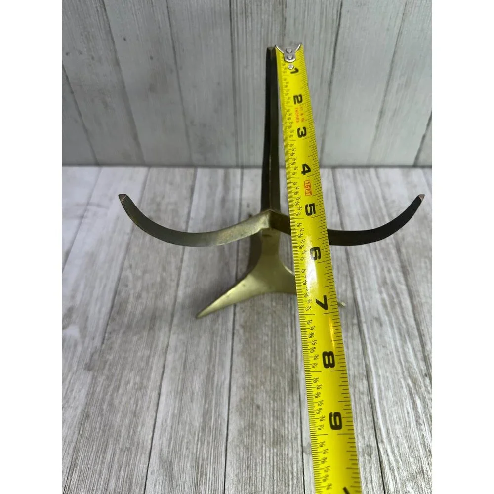 Vintage Brass 6" Tall Claw Sculpture Stand for Home Decor Piece MCM Industrial - Picture 8 of 8